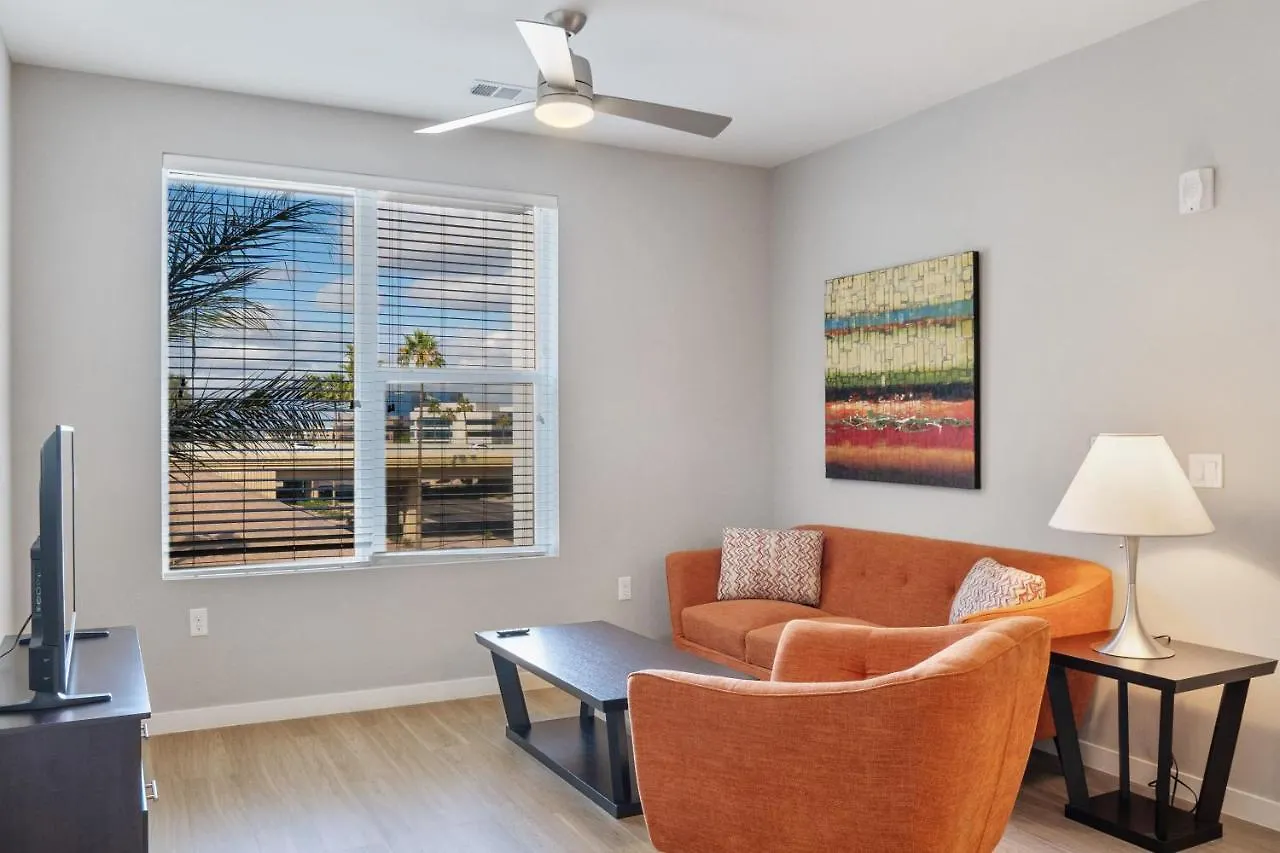 Stay Gia Modern 2Br Apartment With Swimming Pool Phoenix United States