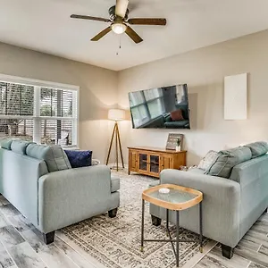 Blue Bungalow New And Cozy East Hill Convenience Pensacola